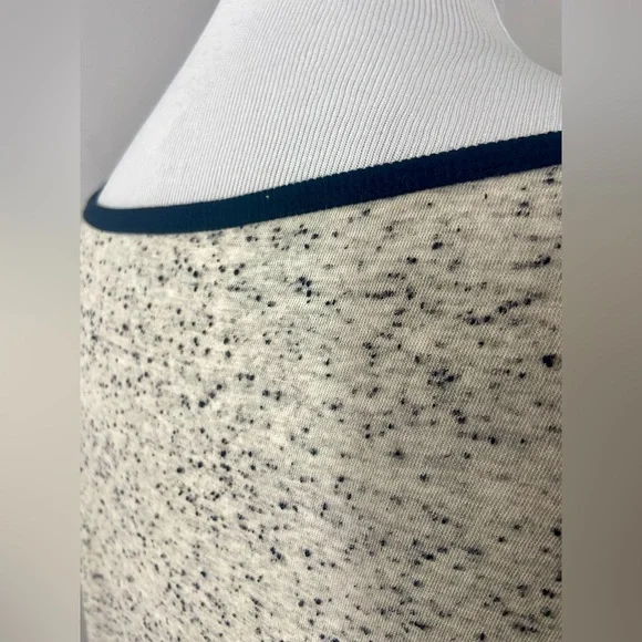 LuLaRoe Classic T Shirt NWT Black and White Short Sleeve - Picture 6 of 7